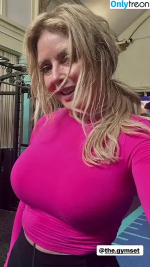 Carol Vorderman / carolvorders nude photo #1062