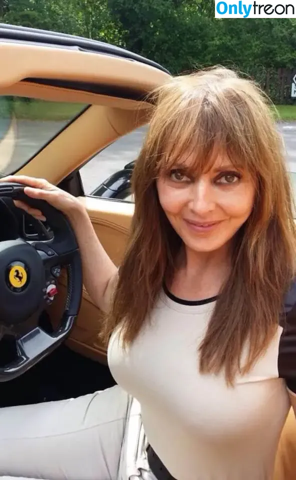 Carol Vorderman nude photo #1502 (carolvorders)