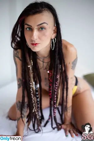 Caroleta Roots / caroleta.roots / caroletaroots nude photo #0010