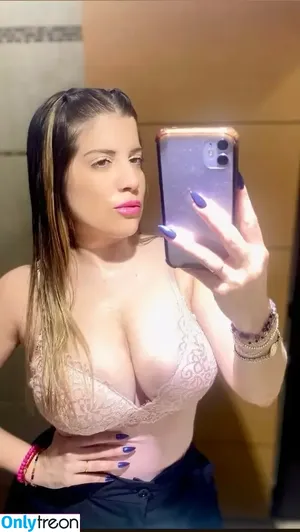 Carolina Chavez / caroochavez nude photo #0037