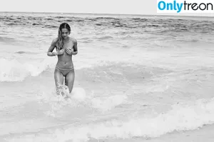 Caroline Kelley / carolineannkelley nude photo #0022
