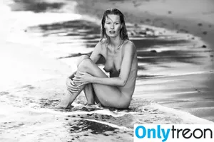 Caroline Winberg / carolinewinberg nude photo #0012