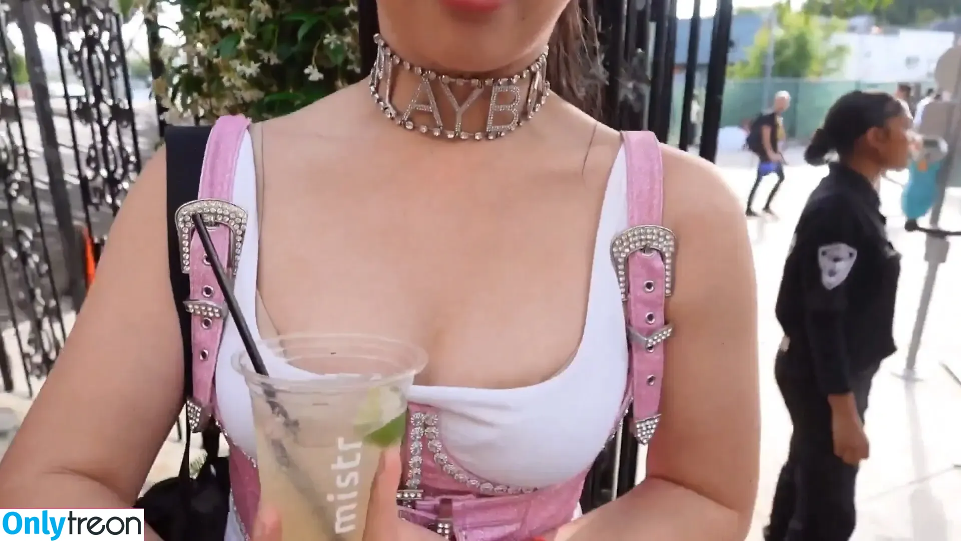 CarolineKwan nude photo #0600 (carolinekwann)