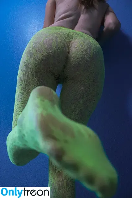 Carrie Butterfly Turner nude photo #0217 (Tits and Giggles / artbybutterfly / butterflyturner / titsandgiggles)