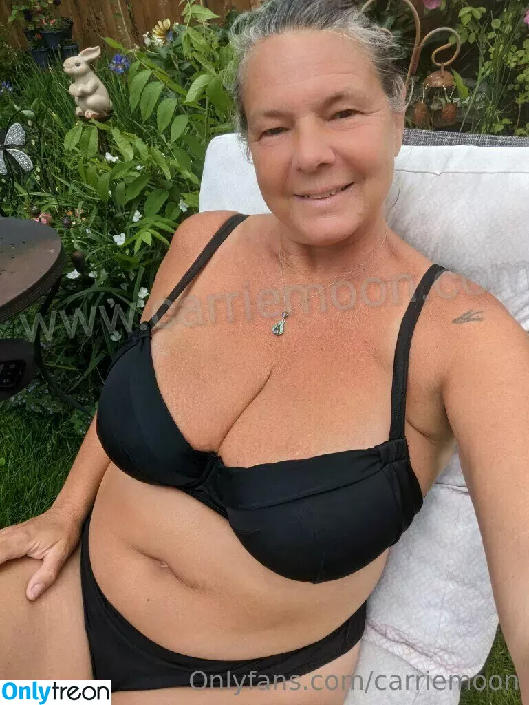 carriemoon nude photo #0018 (canadiancarriemoon)
