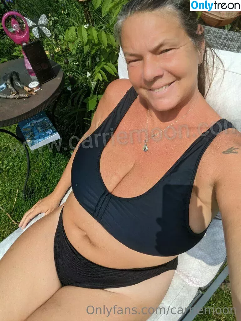 carriemoon nude photo #0019 (canadiancarriemoon)