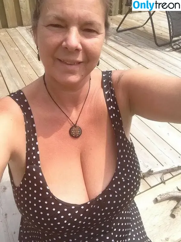 carriemoon nude photo #0196 (canadiancarriemoon)