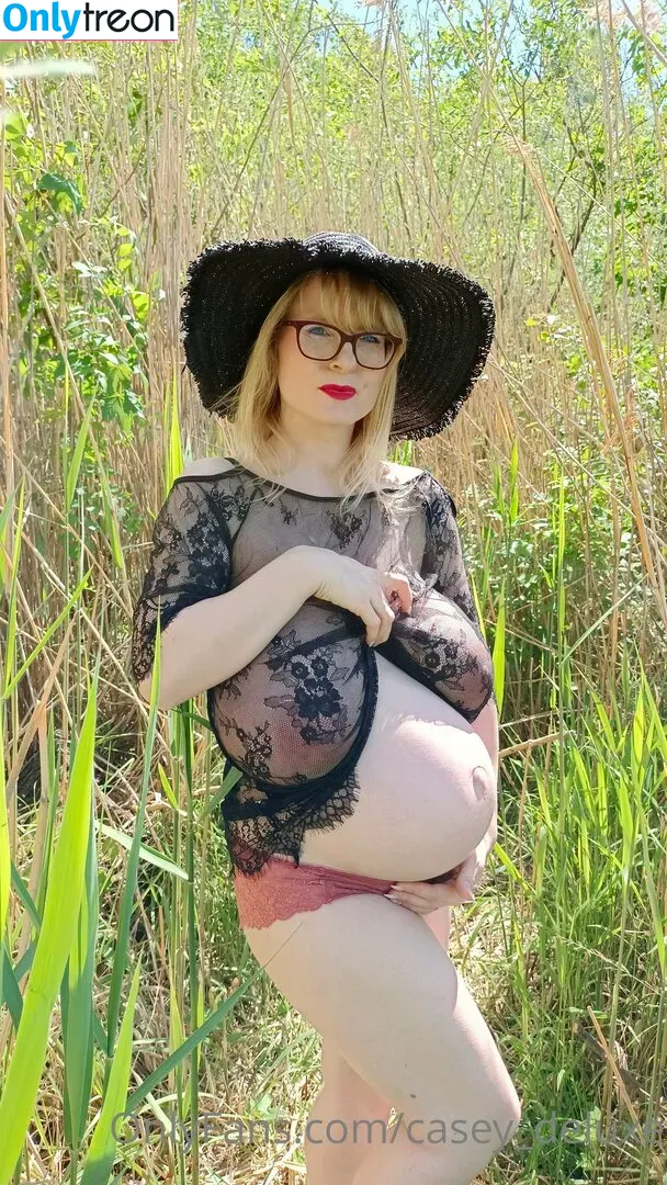 Casey Deluxe nude photo #0230 (casey_deluxe / caseydeluxe / caseydeluxe2.0)