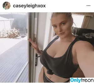 Casey Leigh / Caseyleighxox / caseyleighx / theprivatelifeofcasey nude photo #0010