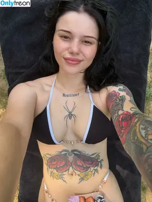 Caseyfirefly nude photo #0011