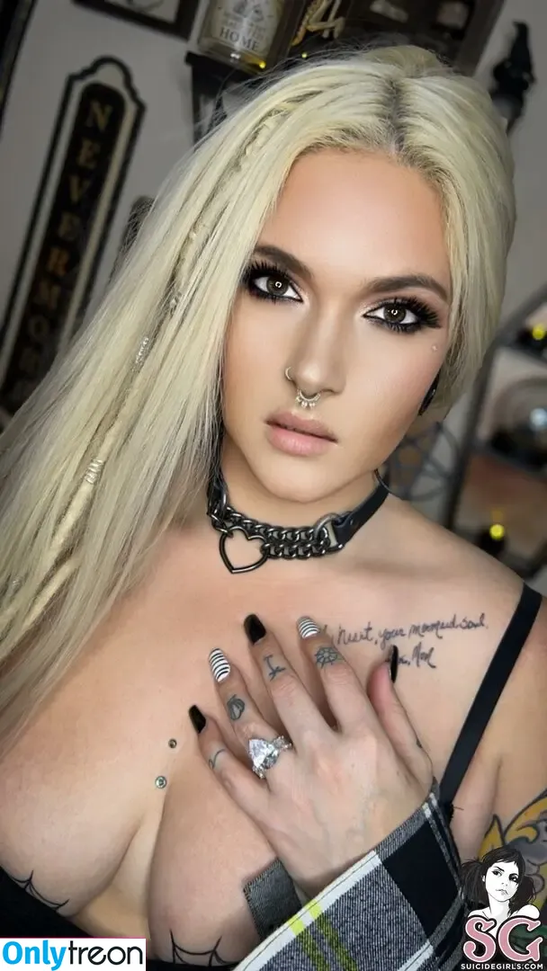 Caspianjanexx nude photo #0022 (caspian_jane_xx / caspianxr)