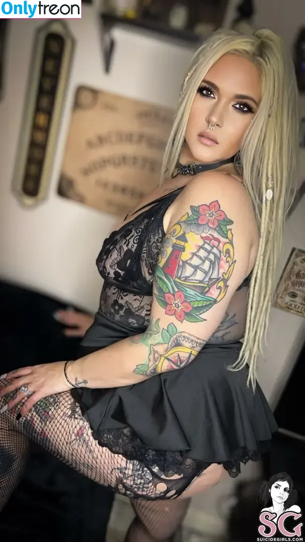 Caspianjanexx nude photo #0033 (caspian_jane_xx / caspianxr)
