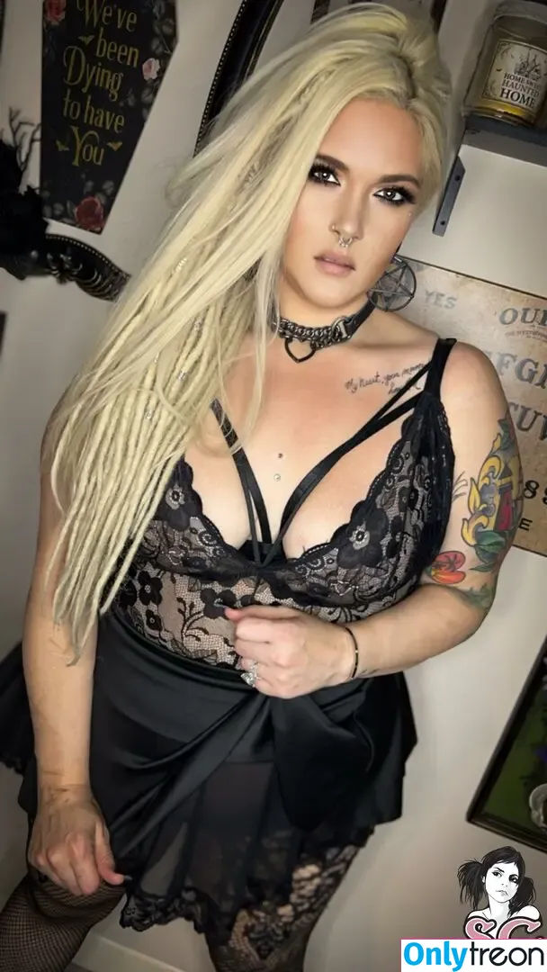 Caspianjanexx nude photo #0034 (caspian_jane_xx / caspianxr)