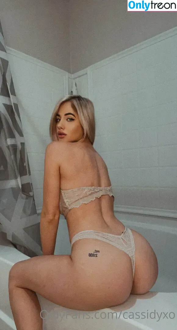 cassidyxo nude photo #0376 (thecassidyxo)