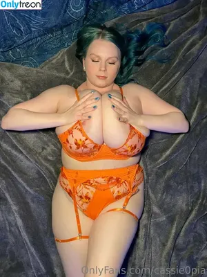 Cassie0pia / tcassie0pia / therealcassie0pia nude photo #1234