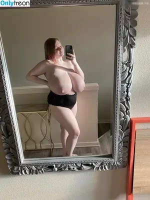 Cassie0pia / tcassie0pia / therealcassie0pia nude photo #2086