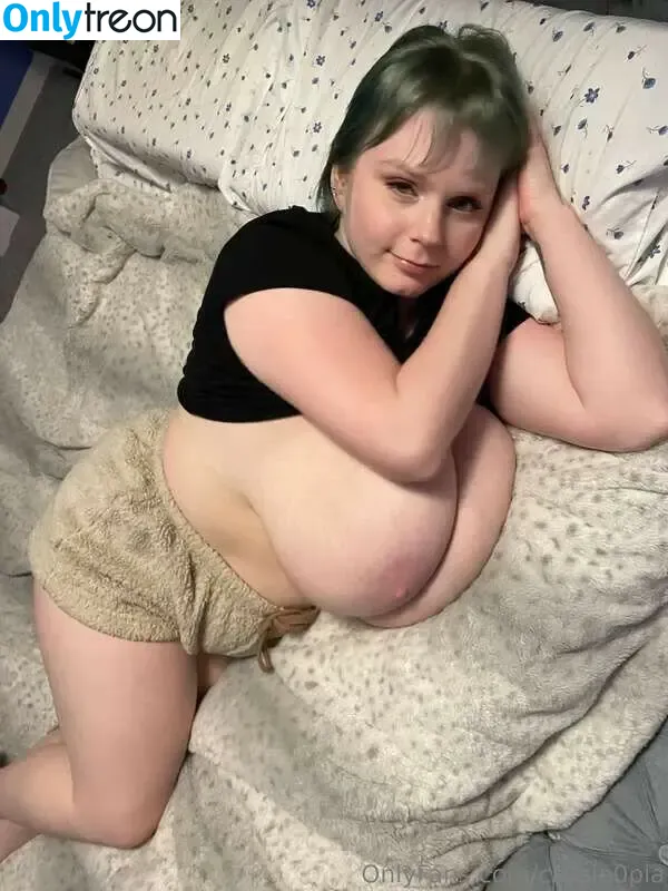 Cassie0pia nude photo #2368 (tcassie0pia / therealcassie0pia)