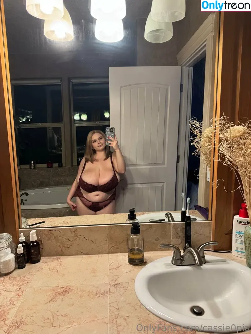 Cassie0pia nude photo #2719 (tcassie0pia / therealcassie0pia)