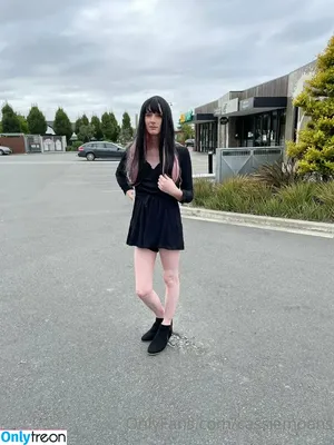 cassiemoans nude photo #0002