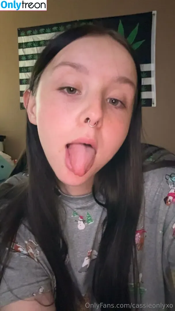 cassieonlyxo nude photo #0121 (cassieonlyxo)
