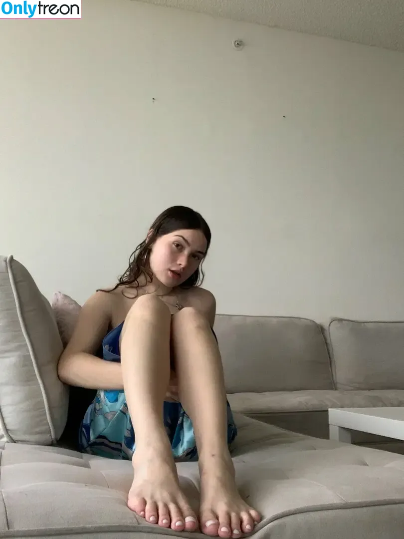 catbunnygomez nude photo #0539 (soleciety2k21 / thecatbnny)