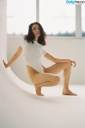  nude photo #0003