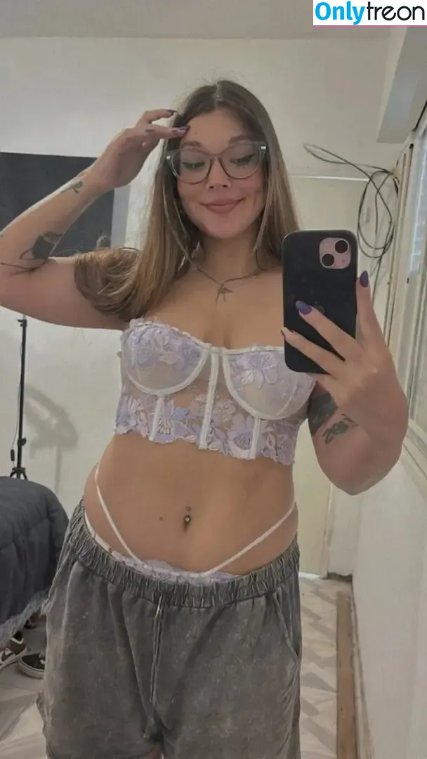 Catdelespacio nude photo #0048 (Catdelespacio)