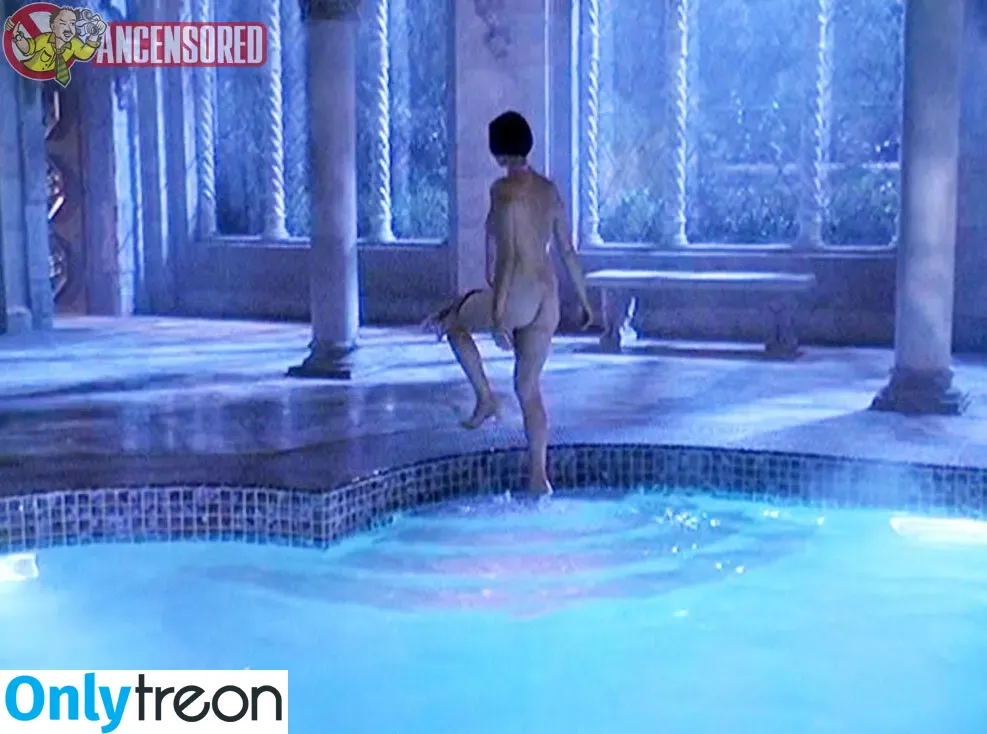 Catherine Bell nude photo #0268 (Sarah MacKenzie / catherine.bell / therealcatherinebell)