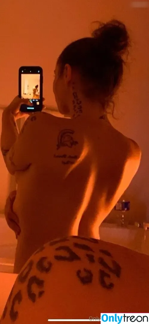 Catherine Patry nude photo #0016 (cath_lp / cath_patry)