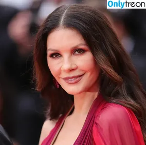 Catherine Zeta-Jones / Catherine Zeta Jones / catherinezetajones nude photo #0167