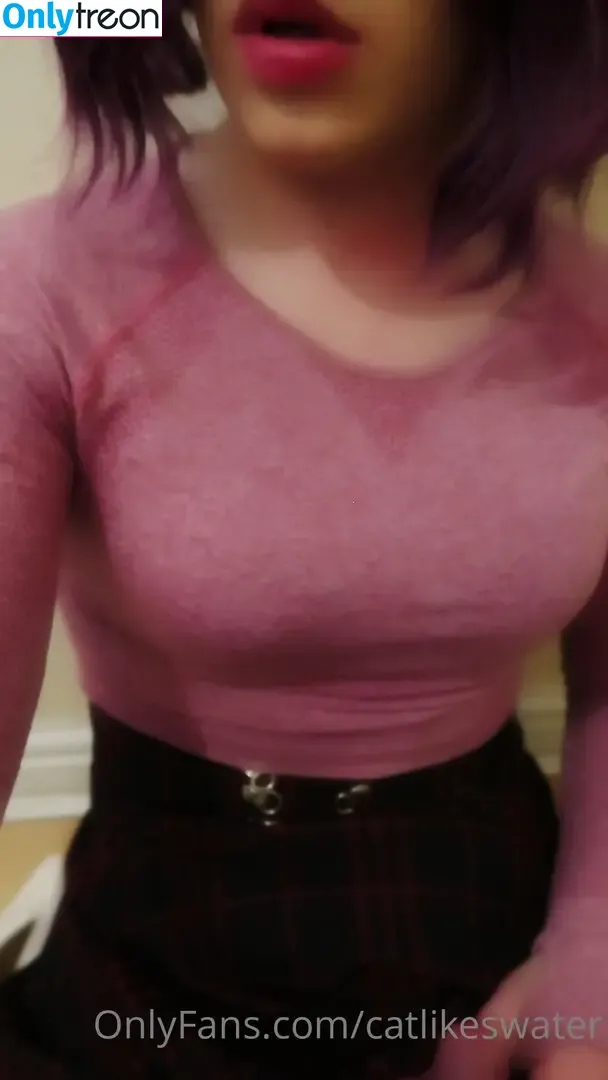 CatLikesWater nude photo #0092 (CatLikesWater)