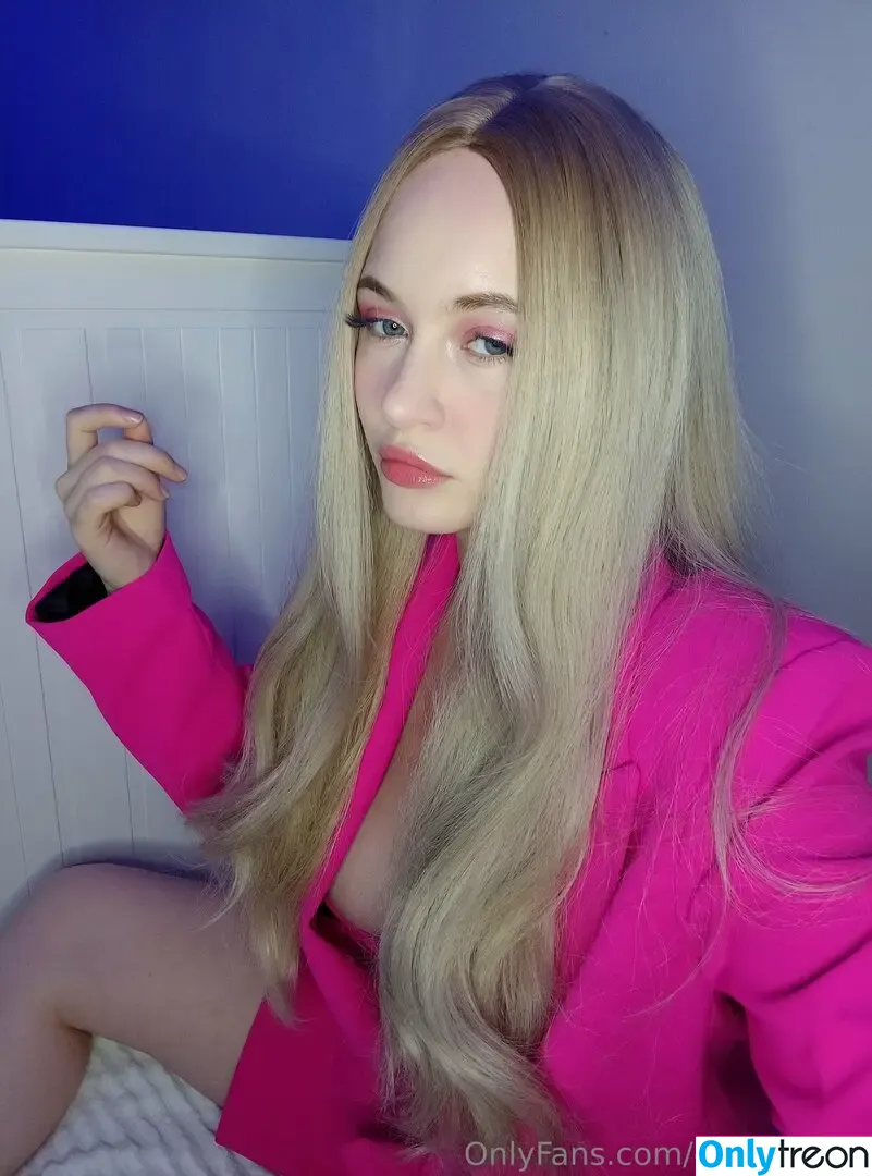 catrisemae nude photo #0013 (catrisemae)
