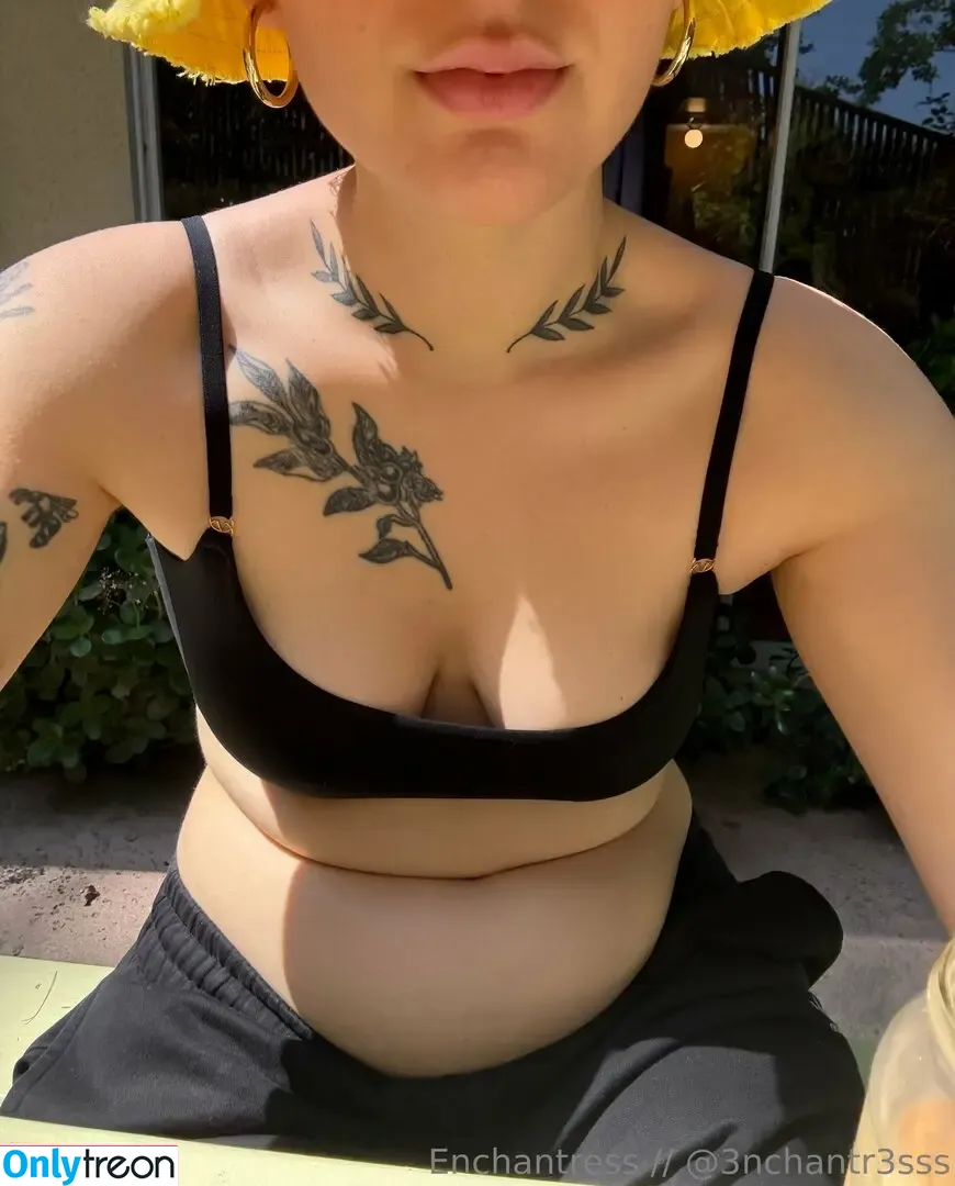 catsncake nude photo #0400 (catsncakes)