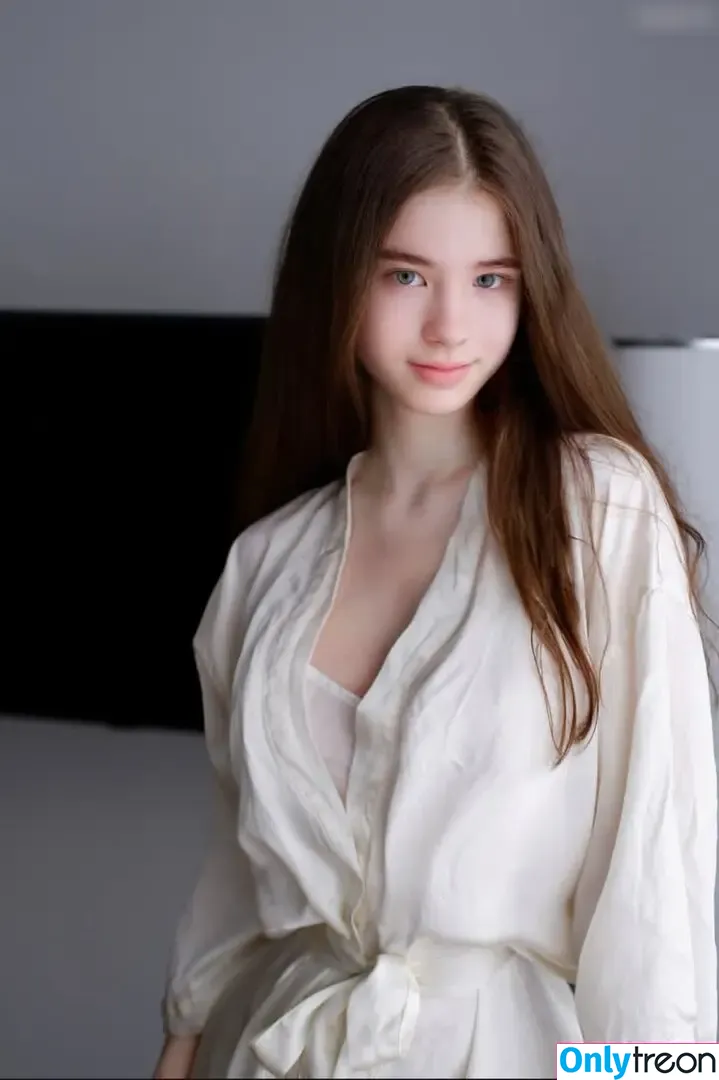 Catyfirst nude photo #0101 (Catyfirst)