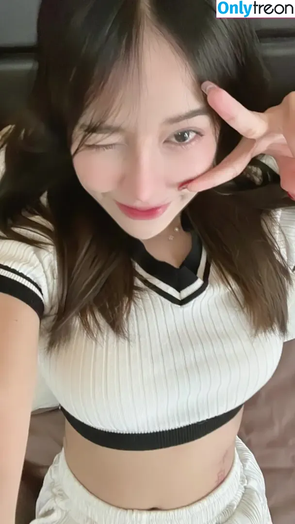 caxeks nude photo #0113 (caxekss_)