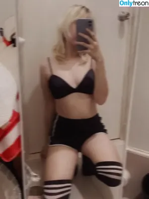 cdclopez / blondebunnybb / itsammylopez nude photo #0026