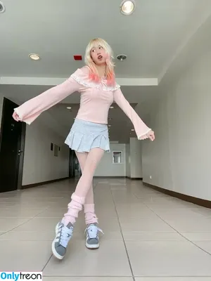 cdclopez / blondebunnybb / itsammylopez nude photo #0188