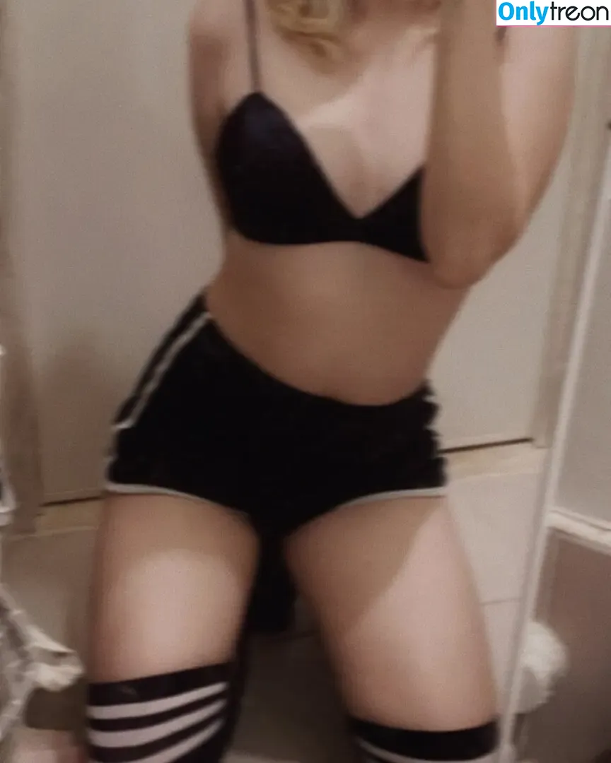 cdclopez nude photo #0108 (blondebunnybb / itsammylopez)