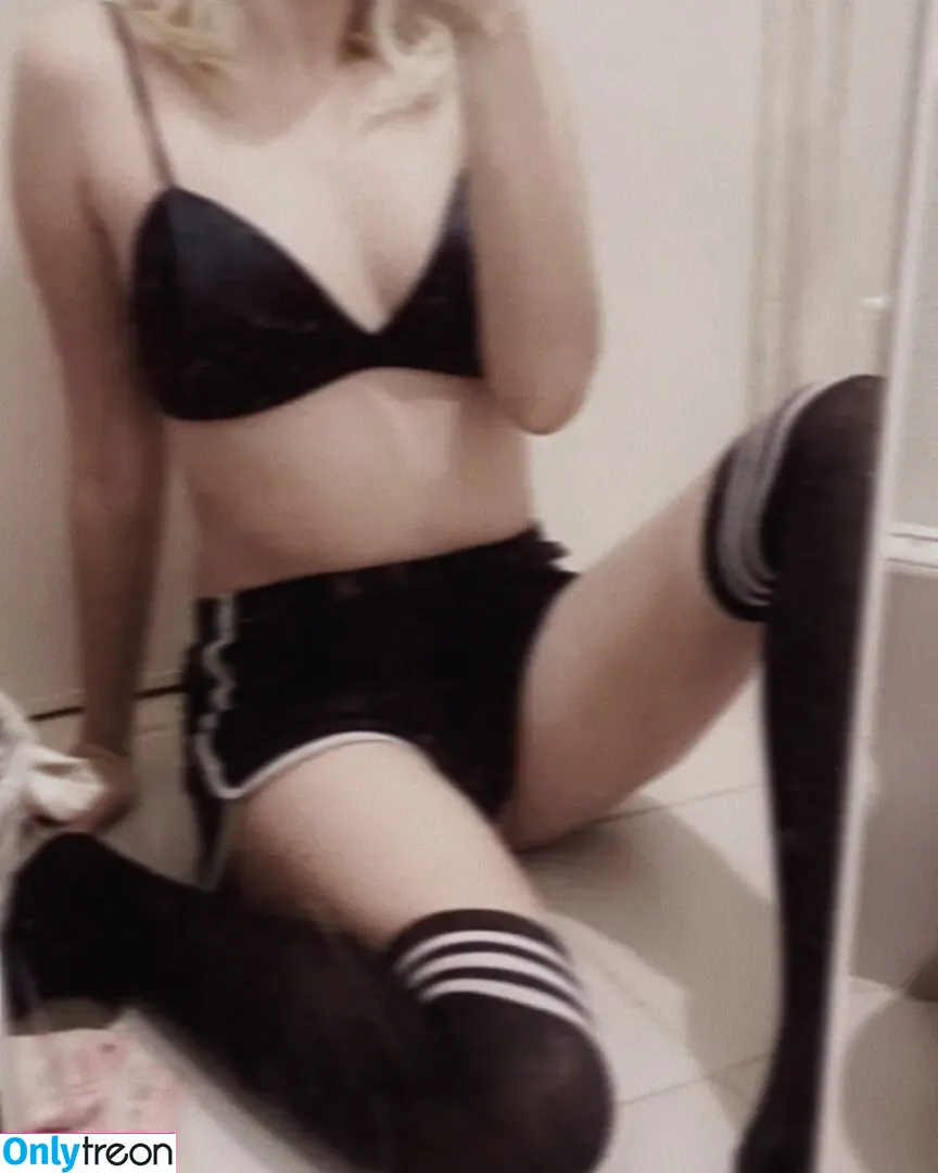 cdclopez nude photo #0110 (blondebunnybb / itsammylopez)