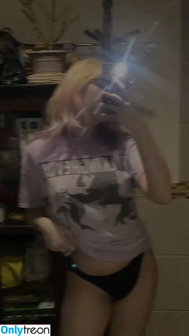 cdclopez nude photo #0118 (blondebunnybb / itsammylopez)