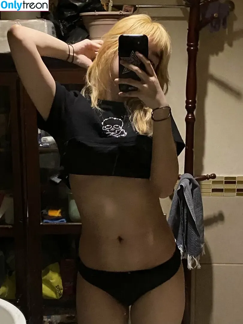 cdclopez nude photo #0123 (blondebunnybb / itsammylopez)