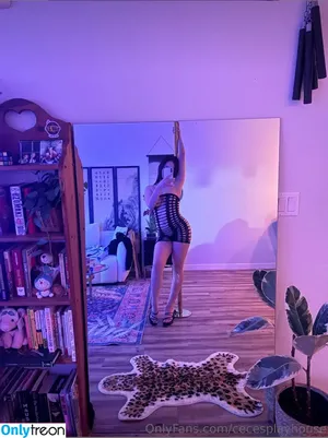 cecesplayhouse / ceces.playhouse / coochiekrisp nude photo #0183