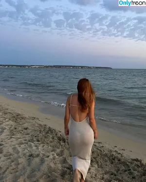  nude photo #0001