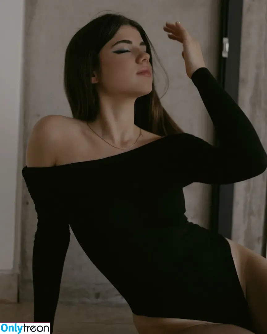 Celepamio nude photo #0057 (Celepamio)