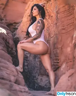 Celeste Bonin (Kaitlyn WWE) / celestebonin nude photo #0046