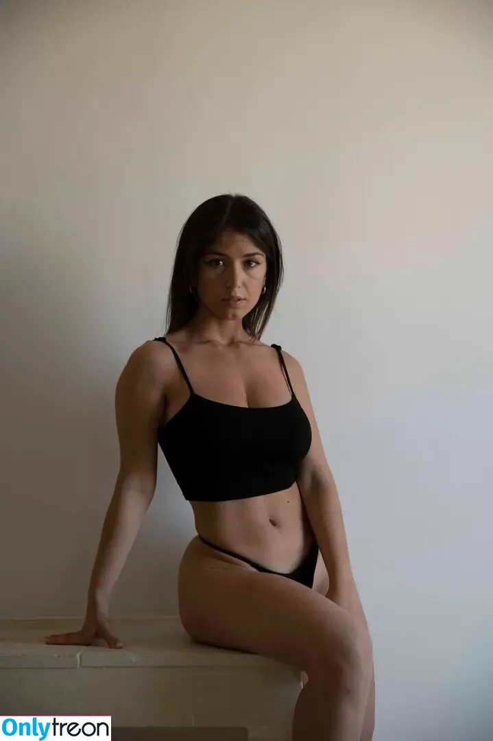 Celeste Quacquarelli nude photo #0025 (cielo_ / cielo______________)