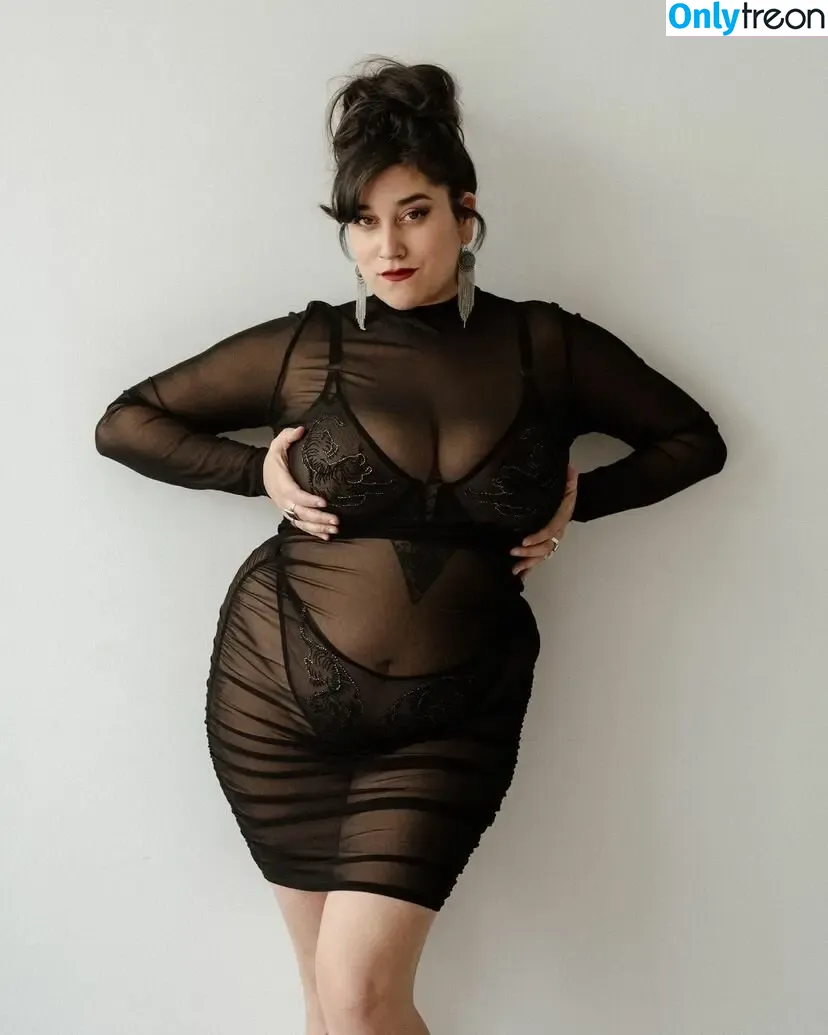 Cha Cha nude photo #0004 (chachamama / chachamamaburlesque)