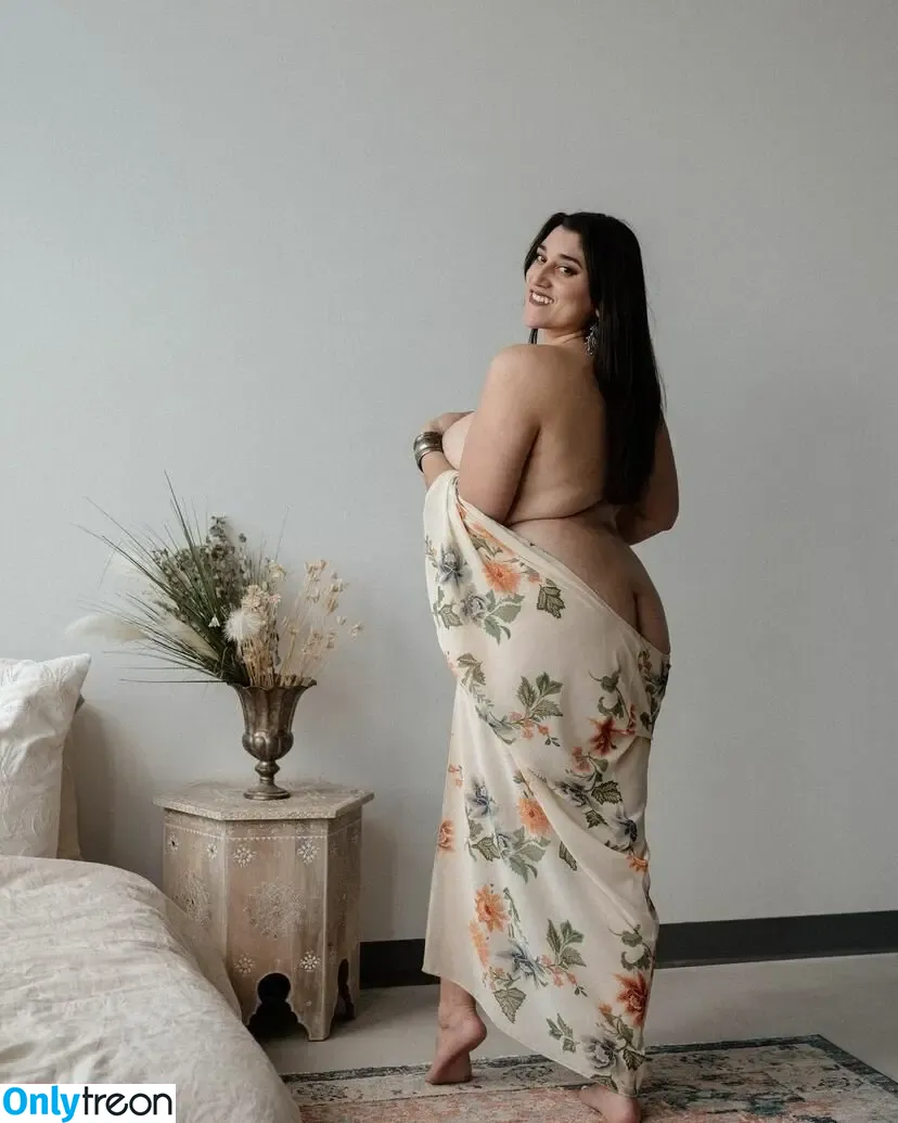 Cha Cha nude photo #0005 (chachamama / chachamamaburlesque)