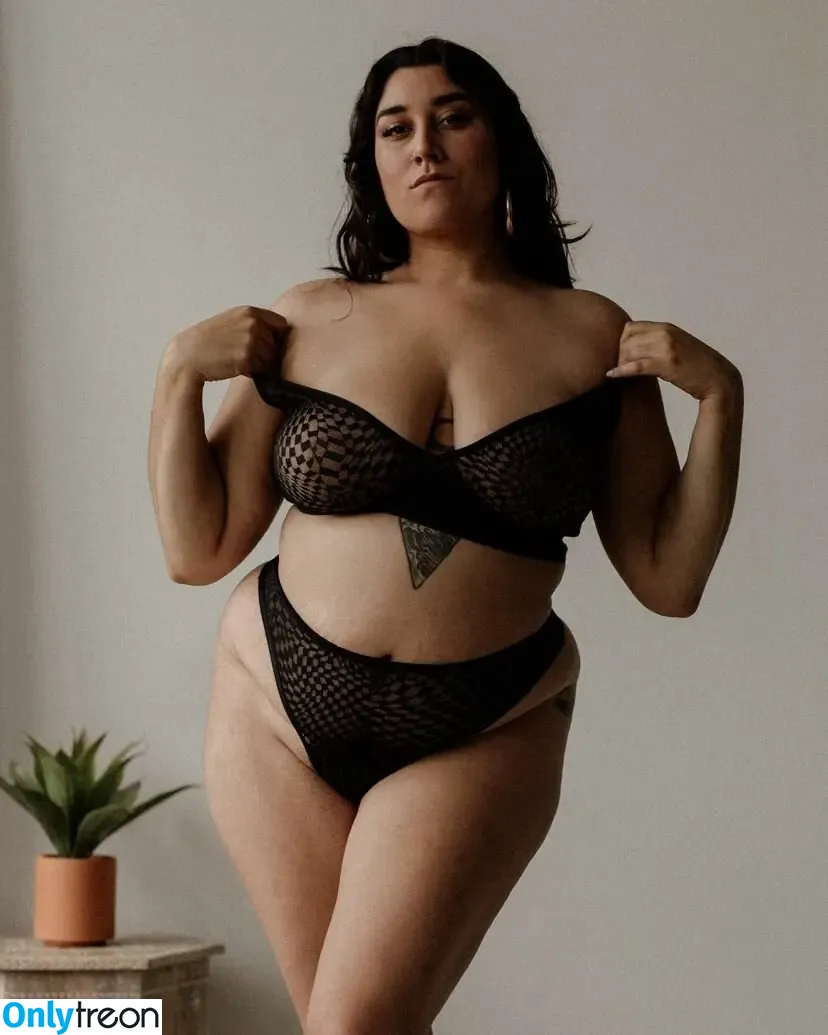 Cha Cha nude photo #0013 (chachamama / chachamamaburlesque)