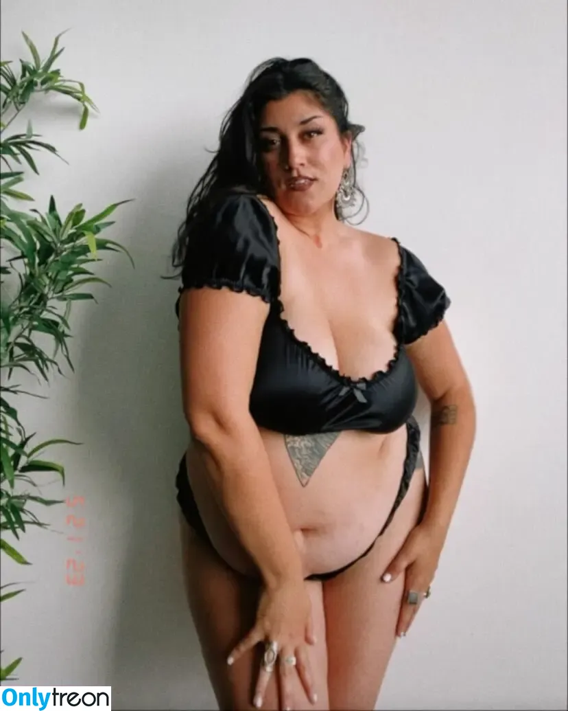 Cha Cha nude photo #0050 (chachamama / chachamamaburlesque)